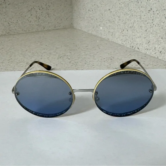 Vogue Blue Round sunglasses With Case